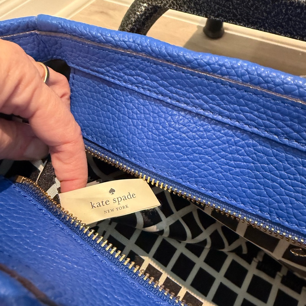 Kate Spade blue pebbled large leather tote - Picture 9 of 13